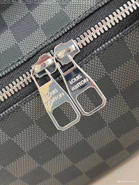 AAA Pruses Bags TOILETRY BAG-24*13*13CM LOUIS VUITTON 0808